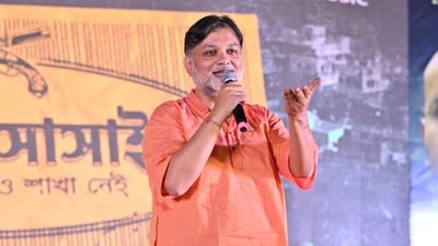 Srijit Mukherji during a promotional event for Killbill Society in Kolkata. Srijit Mukherji during a promotional event for Killbill Society in Kolkata.