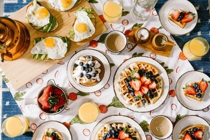 Making breakfast count: Strategies for incorporating whole grains and fiber into your morning routine (Photo by Rachel Park on Unsplash)