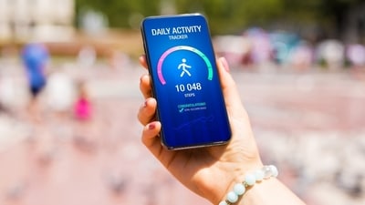 Walking 10,000 steps per day can burn around 500 calories. (Shutterstock) Walking 10,000 steps per day can burn around 500 calories. (Shutterstock)