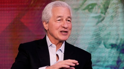 Jamie Dimon, CEO of JPMorgan Chase initially supported Trump’s tariffs but later warned in April 2025 that they could lead to a recession and “sticky inflation,” urging the administration to negotiate trade deals quickly to mitigate the damage. (AP Photo/Richard Drew) (AP) Jamie Dimon, CEO of JPMorgan Chase initially supported Trump’s tariffs but later warned in April 2025 that they could lead to a recession and “sticky inflation,” urging the administration to negotiate trade deals quickly to mitigate the damage. (AP Photo/Richard Drew) (AP)