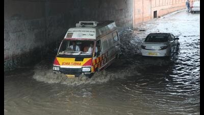 Waterlogging near Daliganj underpass after heavy rain in Lucknow on Thursday. (Deepak Gupta/HT) Waterlogging near Daliganj underpass after heavy rain in Lucknow on Thursday. (Deepak Gupta/HT)