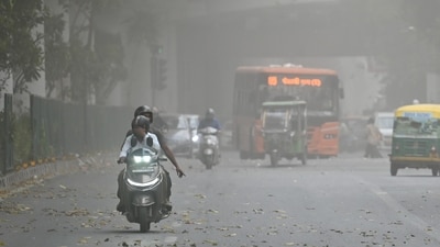 According to the India Meteorological Department (IMD), this change in weather is linked to western disturbances impacting the north-western plains. (Raj K Raj/Hindustan Times) According to the India Meteorological Department (IMD), this change in weather is linked to western disturbances impacting the north-western plains. (Raj K Raj/Hindustan Times)