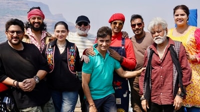 Ajay Devgn with the cast and crew of Dhamaal 4 after the schedule wrap. Ajay Devgn with the cast and crew of Dhamaal 4 after the schedule wrap.