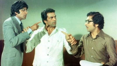 Hrishikesh Mukherjee's Chupke Chupke completes 50 years Hrishikesh Mukherjee's Chupke Chupke completes 50 years