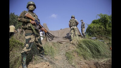 According to a senior government official, for ‘border home guards’, the Union home ministry has some specific guidelines under which they pay a volunteer  ₹45 per day as basic perks. (PTI File)