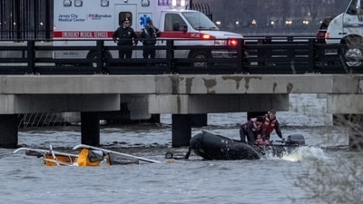 A sightseeing helicopter crashed into the Hudson River, killing all six aboard. Photographer: David Dee Delgado/Bloomberg (Bloomberg) A sightseeing helicopter crashed into the Hudson River, killing all six aboard. Photographer: David Dee Delgado/Bloomberg (Bloomberg)