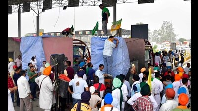In a letter to chief secretary KAP Sinha last week, Union ministry of road transport and highways secretary V Umashankar called attention to the cumulative loss caused to the central exchequer by the frequent forced closures of toll plazas from October 2020 to November 2024 in the state. In a letter to chief secretary KAP Sinha last week, Union ministry of road transport and highways secretary V Umashankar called attention to the cumulative loss caused to the central exchequer by the frequent forced closures of toll plazas from October 2020 to November 2024 in the state.