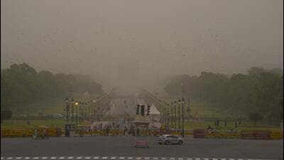 Visuals from the Kartavya Path during a dust storm in New Delhi on Thursday evening. (PTI Photo) Visuals from the Kartavya Path during a dust storm in New Delhi on Thursday evening. (PTI Photo)