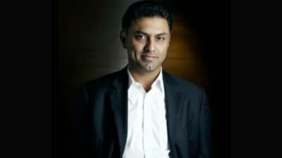 Arora said he skips long books but absorbs information from various sources. (X/@nikesharora)