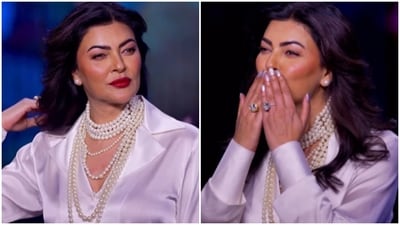 Sushmita Sen's massive diamond rings steal the show. Sushmita Sen's massive diamond rings steal the show.