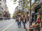 A normally healthy elderly man suddenly fell ill and collapsed while riding his e-bike. A normally healthy elderly man suddenly fell ill and collapsed while riding his e-bike.