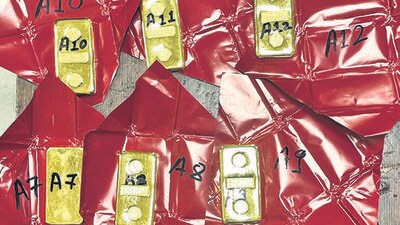 71-year-old disabled man smuggles gold worth  ₹6.30 cr in his shoes