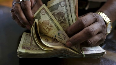The minimum daily wages for the unskilled workers will be  ₹989 in zone-1,  ₹899 in zone-2 and  ₹817.35 in zone-3. (Amit Dave/Reuters)