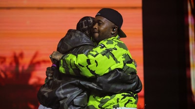 Mustard and Tyga embrace at the Coachella Valley Music and Arts Festival in Indio, California, U.S., April 11, 2025. REUTERS/Daniel Cole (REUTERS)