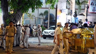 A cavalcade escorting Tahawwur Hussain Rana, a key accused in the 26/11 Mumbai terror attack case, leaves the Patiala House Court, in New Delhi, early Friday, April 10, 2025. (Hindustan Times)