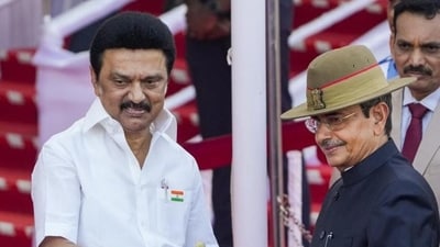 Tamil Nadu Governor RN Ravi being welcomed by chief minister MK Stalin at a function in this file photo. (PTI) Tamil Nadu Governor RN Ravi being welcomed by chief minister MK Stalin at a function in this file photo. (PTI)