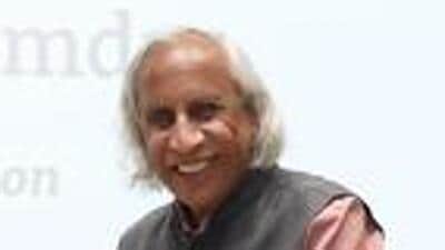 Venkatesh Thuppil, professor emeritus at St. John’s Medical College, Bengaluru, and CEO-Director of FQI attended two-day healthcare conference organised by private educational institute. (HT)