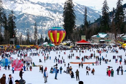 Tourists at Solang Nala after fresh snowfall, in Manali. (PTI Photo) Tourists at Solang Nala after fresh snowfall, in Manali. (PTI Photo)