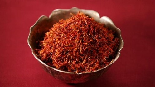 Saffron provides valuable nourishment, protects the skin and hair from the harmful effects of UV rays and imparts radiance, lustre and beauty to the skin. (Getty Images/iStockphoto)