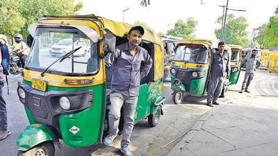 Data shows that there are an estimated 1.5–2 million autorickshaws operating across Indian cities. (HT Photo) Data shows that there are an estimated 1.5–2 million autorickshaws operating across Indian cities. (HT Photo)