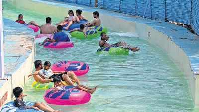 People cool off on a sunny afternoon at a water park in Noida’s GIP Mall. (Sunil Ghosh/HT Photo) People cool off on a sunny afternoon at a water park in Noida’s GIP Mall. (Sunil Ghosh/HT Photo)