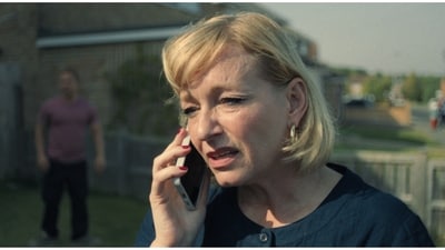 Christine Tremarco played Manda Miller, the mother of the child accused of murder, in Adolescence.