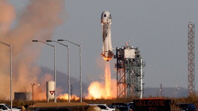 A Blue Origin New Shepard rocket lifts off with a crew of six, including Laura Shepard Churchley, the daughter of the first American in space Alan Shepard, for whom the spacecraft is named, from Launch Site One in west Texas, U.S. December 11, 2021. REUTERS/Joe Skipper/File Photo (REUTERS)