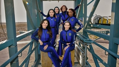 The other members on board are CBS’s Gayle King, producer Kerianne Flynn, former NASA scientist Aisha Bowe, and Amanda Nguyen. (AFP) The other members on board are CBS’s Gayle King, producer Kerianne Flynn, former NASA scientist Aisha Bowe, and Amanda Nguyen. (AFP)