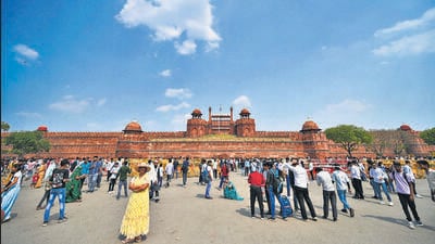 Delhi logged its fourth straight ‘moderate’ day. (Sanchit Khanna/HT Photo) Delhi logged its fourth straight ‘moderate’ day. (Sanchit Khanna/HT Photo)