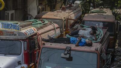 The Mumbai Water Tankers Association (MWTA) called the strike in response to the notices issued by the BMC to all well owners to suspend their operations (Hindustan Times) The Mumbai Water Tankers Association (MWTA) called the strike in response to the notices issued by the BMC to all well owners to suspend their operations (Hindustan Times)