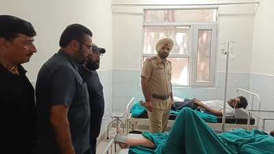 Two accused, caught after an encounter, being treated at a hospital in Ludhiana. (HT Photo) Two accused, caught after an encounter, being treated at a hospital in Ludhiana. (HT Photo)
