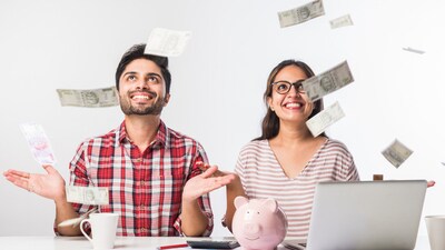 Couples who are on the same page about money have open communication. (Shutterstock) Couples who are on the same page about money have open communication. (Shutterstock)