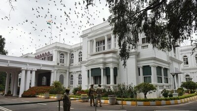 Zuhail Ahmed doused himself in petrol outside the official residence building of the Karnataka Governor in Bengaluru. (HT File) Zuhail Ahmed doused himself in petrol outside the official residence building of the Karnataka Governor in Bengaluru. (HT File)