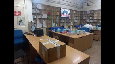 A substantial amount of prescription medication, including 530 tablets of Alprax 0.5 mg, 420 tablets of Clonazepam 1 mg and 1,200 tablets of Tramadol 100 mg, were stolen. (HT)