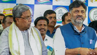 Karnataka chief minister Siddaramaiah with deputy CM DK Shivakumar. (ANI) (HT_PRINT) Karnataka chief minister Siddaramaiah with deputy CM DK Shivakumar. (ANI) (HT_PRINT)