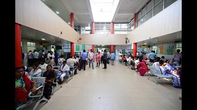 Critical patients were referred to other hospitals, while non-critical patients were discharged and asked to return for consultation at later dates. (Deepak Gupta/HT) Critical patients were referred to other hospitals, while non-critical patients were discharged and asked to return for consultation at later dates. (Deepak Gupta/HT)