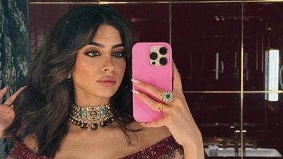 Khushi Kapoor in her latest Instagram post (Photos: Instagram/khushikapoor) Khushi Kapoor in her latest Instagram post (Photos: Instagram/khushikapoor)