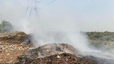 Locals alleged that the Greater Noida authority contractors have been dumping waste at unauthorised locations to save transportation costs, leading to a hazardous build-up of garbage. (HT Photo) Locals alleged that the Greater Noida authority contractors have been dumping waste at unauthorised locations to save transportation costs, leading to a hazardous build-up of garbage. (HT Photo)