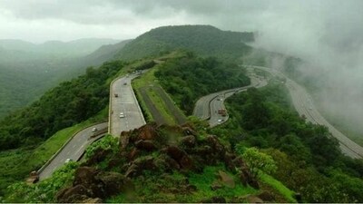 2. Lonavala and Khandala (Approx. 2–2.5 hours drive): Khandala is a hill station in the Western Ghats in the state of Maharashtra, India, about 3 kilometres from Lonavala and 7 kilometres from Karjat. Perfect for couples, families or solo travellers, the twin hill stations of Lonavala and Khandala are lush this time of year. Think waterfalls, misty trails and endless chai with views. Try a cozy hilltop villa or luxury glamping for something extra special on Easter weekend. (Image by Twitter) 2. Lonavala and Khandala (Approx. 2–2.5 hours drive): Khandala is a hill station in the Western Ghats in the state of Maharashtra, India, about 3 kilometres from Lonavala and 7 kilometres from Karjat. Perfect for couples, families or solo travellers, the twin hill stations of Lonavala and Khandala are lush this time of year. Think waterfalls, misty trails and endless chai with views. Try a cozy hilltop villa or luxury glamping for something extra special on Easter weekend. (Image by Twitter)