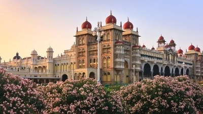 3. Mysuru, Karnataka (Approx. 3 hours drive): History buffs and culture lovers can explore Mysuru Palace, Chamundi Hills and bustling markets—just a 3-hour drive away. (Image by Shutterstock)