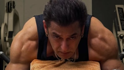 Salman Khan shut down trolls questioning his physique with new photo. Salman Khan shut down trolls questioning his physique with new photo.