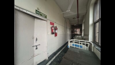 The charitable hospital drew sharp criticism after it allegedly refused to admit Tanisha Bhise, a pregnant woman, citing non-payment of a  ₹10 lakh deposit in late March. (REPRESENTATIVE PIC)