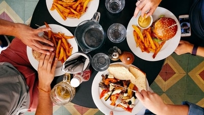 Several restaurants in the US are offering tax deals on April 15 (Unsplash) Several restaurants in the US are offering tax deals on April 15 (Unsplash)