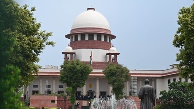 The Supreme Court said that it will take up the matter on May 14 by cancelling a special bench matter on the said date. (HT photo)