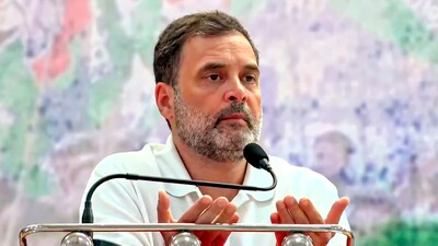 Congress leader Rahul Gandhi addresses district workers convention at Modasa, Aravalli district of Gujarat. (PTI) Congress leader Rahul Gandhi addresses district workers convention at Modasa, Aravalli district of Gujarat. (PTI)