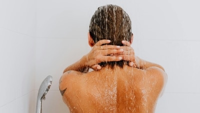 Doctor shares how many times a week should you wash your scalp. (Pexels) Doctor shares how many times a week should you wash your scalp. (Pexels)