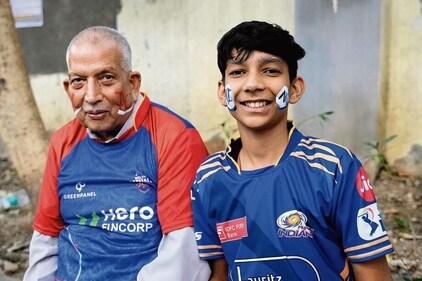 Nirbhay Bharadwaj (right) turned up to watch the game with his grandfather, a debutant at live IPL matches. (Photo: Anurag Mehra/HT) Nirbhay Bharadwaj (right) turned up to watch the game with his grandfather, a debutant at live IPL matches. (Photo: Anurag Mehra/HT)