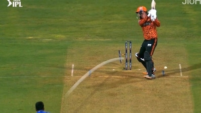 Jasprit Bumrah castled Heinrich Klaasen during the match against SRH (X)