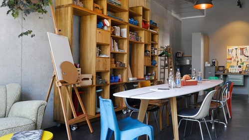 Different artists use the space as a workshop, so there is always something new and intriguing to find at the 25hours Hotel Langstrasse.