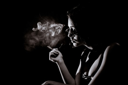 In women, smoking accelerates ovarian ageing, reduces the number of viable eggs, and increases the risk of chromosomal abnormalities. (Freepik) In women, smoking accelerates ovarian ageing, reduces the number of viable eggs, and increases the risk of chromosomal abnormalities. (Freepik)